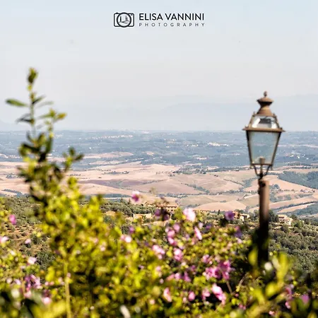 A Casa Di Rache & Bea Appartement Volterra Buitenkant foto